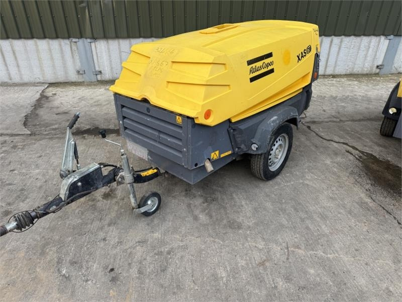 Atlas Copco XAS 67 Single Axle Trailed Compressor - Compresseur d'air: photos 1 Atlas Copco XAS 67 Single Axle Trailed Compressor - Compresseur d'air: photos 1