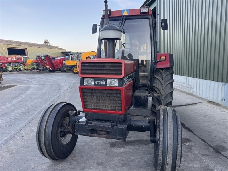 Case International 1056XL 2WD - Tracteur agricole: photos 5 Case International 1056XL 2WD - Tracteur agricole: photos 5