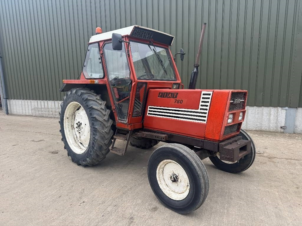 Fiat 780 - Tracteur agricole: photos 3 Fiat 780 - Tracteur agricole: photos 3