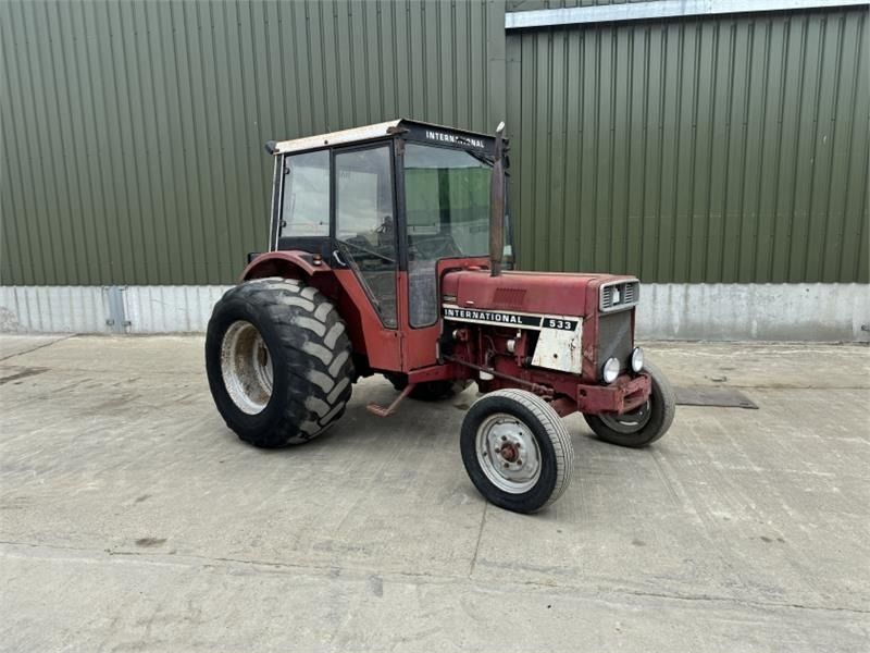 International 533 Tractor - Tracteur agricole: photos 3 International 533 Tractor - Tracteur agricole: photos 3
