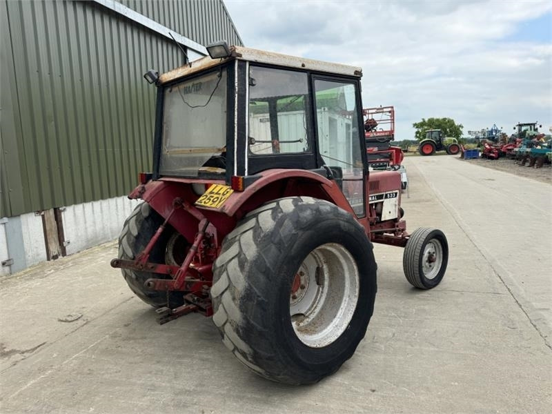 International 533 Tractor - Tracteur agricole: photos 4 International 533 Tractor - Tracteur agricole: photos 4