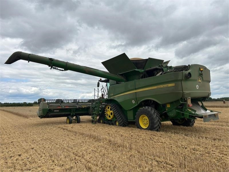 John Deere John Deere S785 4WD c/w 735D Header **Video Below* - Accessoire de matériels de récolte: photos 3 John Deere John Deere S785 4WD c/w 735D Header **Video Below* - Accessoire de matériels de récolte: photos 3