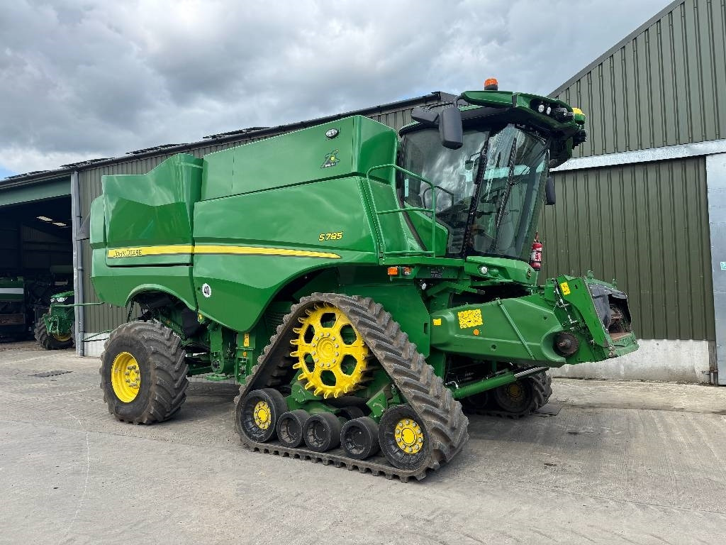 John Deere S785 4WD c/w 735D Header - Moissonneuse-batteuse: photos 3 John Deere S785 4WD c/w 735D Header - Moissonneuse-batteuse: photos 3