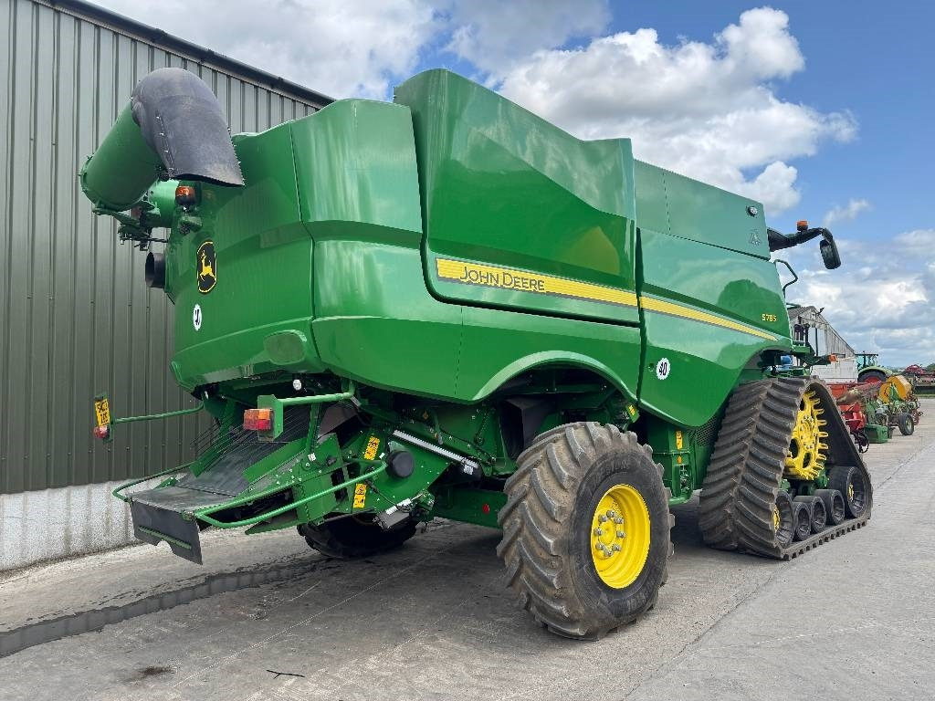 John Deere S785 4WD c/w 735D Header - Moissonneuse-batteuse: photos 4 John Deere S785 4WD c/w 735D Header - Moissonneuse-batteuse: photos 4