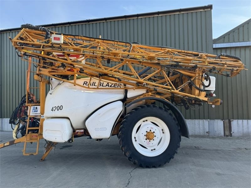 Knight Knight Trailblazer 4200l 36m Trailed Sprayer - Pulvé porté: photos 2 Knight Knight Trailblazer 4200l 36m Trailed Sprayer - Pulvé porté: photos 2