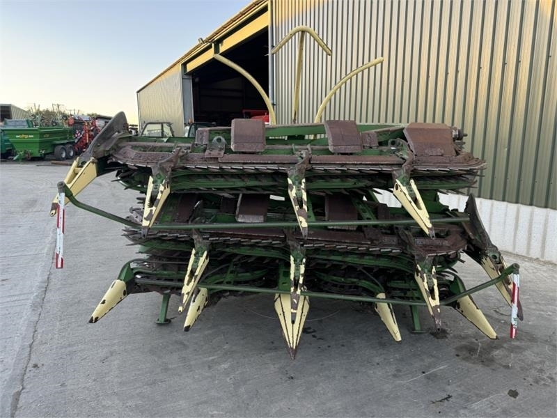 Krone Easy Collect 903 Maize Header - Accessoire de matériels de récolte: photos 2 Krone Easy Collect 903 Maize Header - Accessoire de matériels de récolte: photos 2