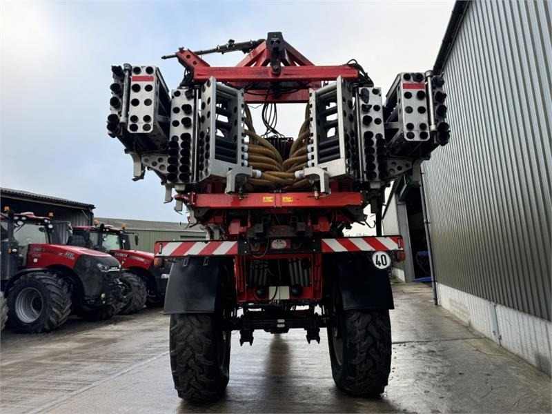Kuhn AGT 6036 Boom Fert Spreader - Distributeur d'engrais: photos 3 Kuhn AGT 6036 Boom Fert Spreader - Distributeur d'engrais: photos 3