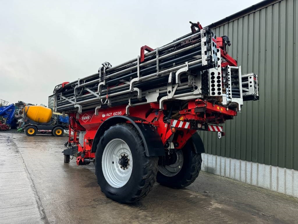 Kuhn AGT 6036 Boom Fertiliser Spreader - Distributeur d'engrais: photos 3 Kuhn AGT 6036 Boom Fertiliser Spreader - Distributeur d'engrais: photos 3