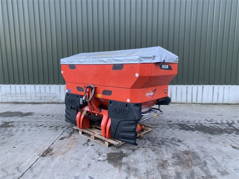 Kuhn Axis 40.2 M-EMC Fert Spreader - Distributeur d'engrais: photos 1 Kuhn Axis 40.2 M-EMC Fert Spreader - Distributeur d'engrais: photos 1