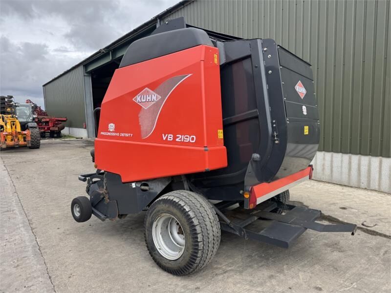 Kuhn VB2190 Progresive Density - Presse à balles rondes: photos 2 Kuhn VB2190 Progresive Density - Presse à balles rondes: photos 2