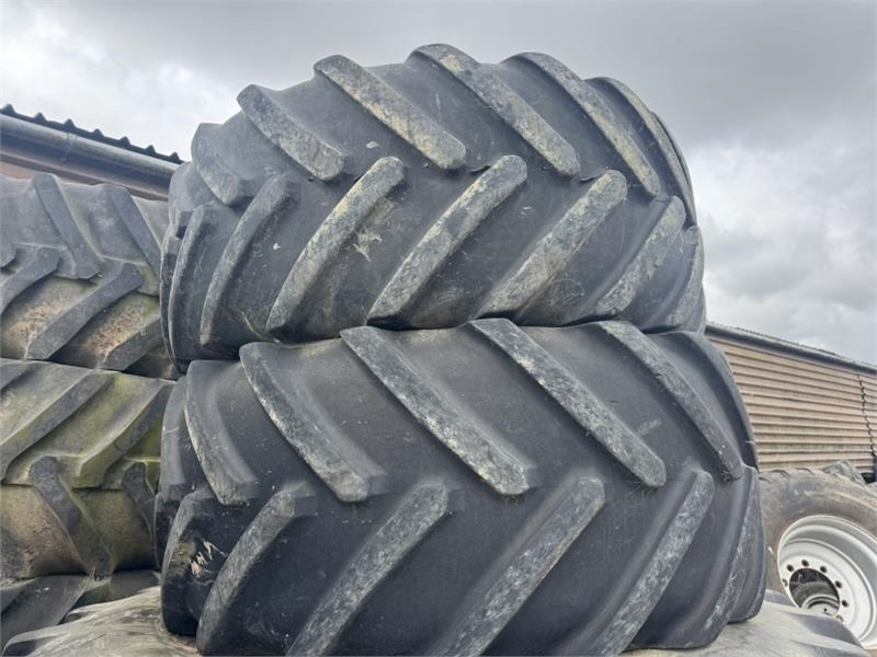 John Deere 8000R 600 and 710 Wheels and Tyre's - Machine agricole: photos 3 John Deere 8000R 600 and 710 Wheels and Tyre's - Machine agricole: photos 3