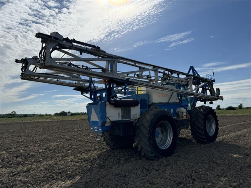 Matrot M44D 36m Self Propelled Sprayer - Pulvé porté: photos 4 Matrot M44D 36m Self Propelled Sprayer - Pulvé porté: photos 4