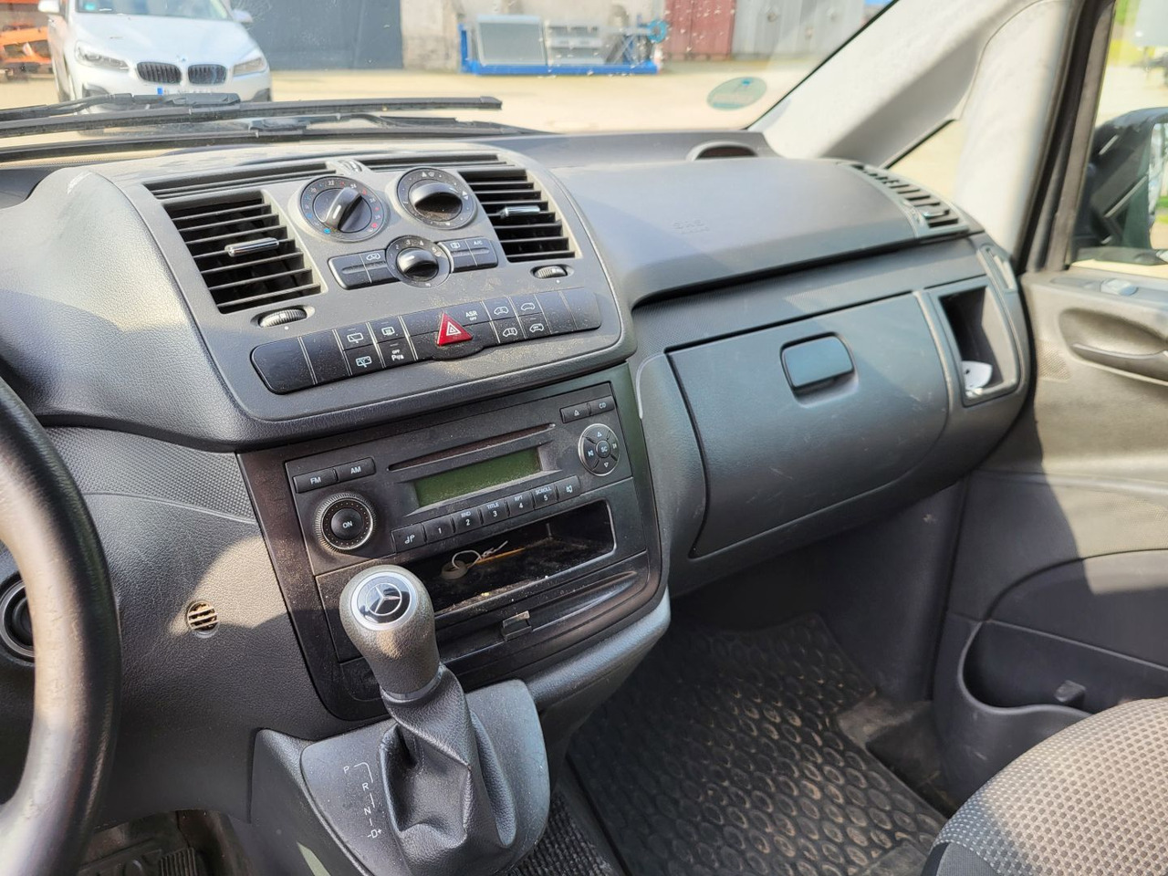 Véhicule utilitaire MERCEDES-BENZ Vito 116 CDI Mix/L: photos 11