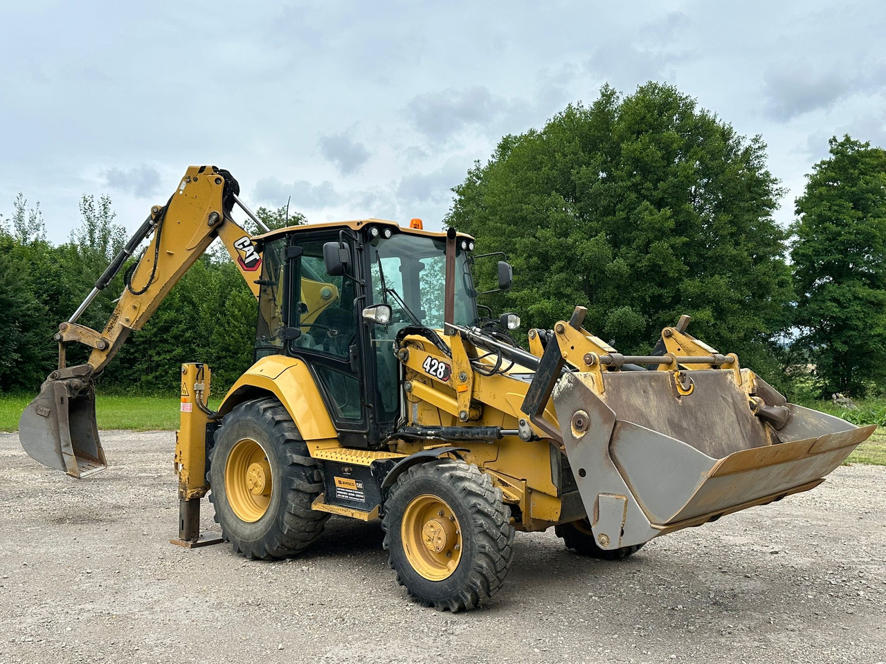 CATERPILLAR 428 / 2020 ROK / KLIMATYZACJA / 6200 mth - Tractopelle: photos 1 CATERPILLAR 428 / 2020 ROK / KLIMATYZACJA / 6200 mth - Tractopelle: photos 1