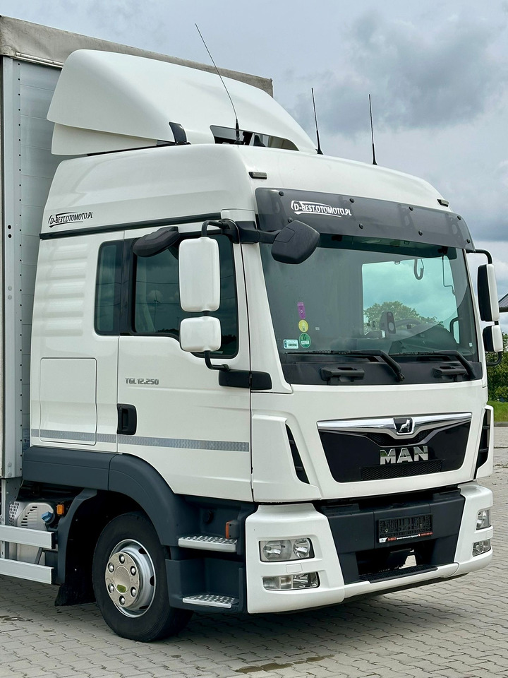 MAN TGL 12.250 / FIRANKA / 23 EUROPALETY / 9.5 M DŁUGOŚCI / NISKI PRZEBIEG / SYPIALKA / 2020 ROK - Camion à rideaux coulissants: photos 5 MAN TGL 12.250 / FIRANKA / 23 EUROPALETY / 9.5 M DŁUGOŚCI / NISKI PRZEBIEG / SYPIALKA / 2020 ROK - Camion à rideaux coulissants: photos 5