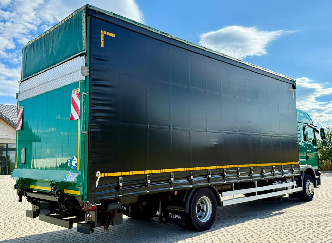 MAN TGM 12.250 / TGL 12.250 / FIRANKA / WINDA / AUTOMAT / 18 PALET / SYPIALKA / 2017 ROK - Camion à rideaux coulissants: photos 3 MAN TGM 12.250 / TGL 12.250 / FIRANKA / WINDA / AUTOMAT / 18 PALET / SYPIALKA / 2017 ROK - Camion à rideaux coulissants: photos 3