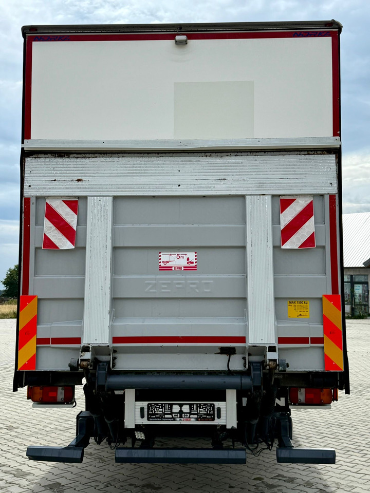 MAN TGM 12.250 / TGL / IZOTERMA / WINDA / 18 EUROPALET / SYPIALKA / 2018 - Camion isothermique: photos 5 MAN TGM 12.250 / TGL / IZOTERMA / WINDA / 18 EUROPALET / SYPIALKA / 2018 - Camion isothermique: photos 5