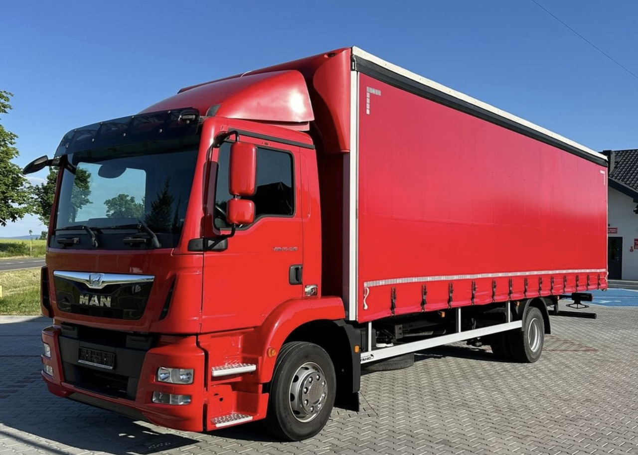 MAN TGM 15.290 / FIRANKA / 21 EUROPALET / AUTOMAT - Camion à rideaux coulissants: photos 2 MAN TGM 15.290 / FIRANKA / 21 EUROPALET / AUTOMAT - Camion à rideaux coulissants: photos 2