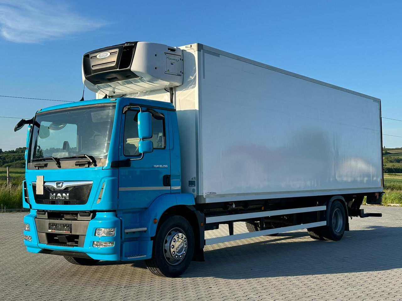MAN TGM 18.290 / CHŁODNIA / WINDA / 20 EUROPALET / 8.2 M DŁUGOŚCI / 2018 ROK / 410 TYS KM - Camion frigorifique: photos 2 MAN TGM 18.290 / CHŁODNIA / WINDA / 20 EUROPALET / 8.2 M DŁUGOŚCI / 2018 ROK / 410 TYS KM - Camion frigorifique: photos 2