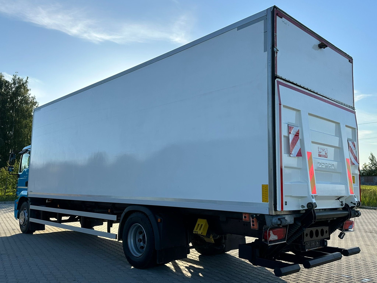MAN TGM 18.290 / CHŁODNIA / WINDA / 20 EUROPALET / 8.2 M DŁUGOŚCI / 2018 ROK / 410 TYS KM - Camion frigorifique: photos 3 MAN TGM 18.290 / CHŁODNIA / WINDA / 20 EUROPALET / 8.2 M DŁUGOŚCI / 2018 ROK / 410 TYS KM - Camion frigorifique: photos 3