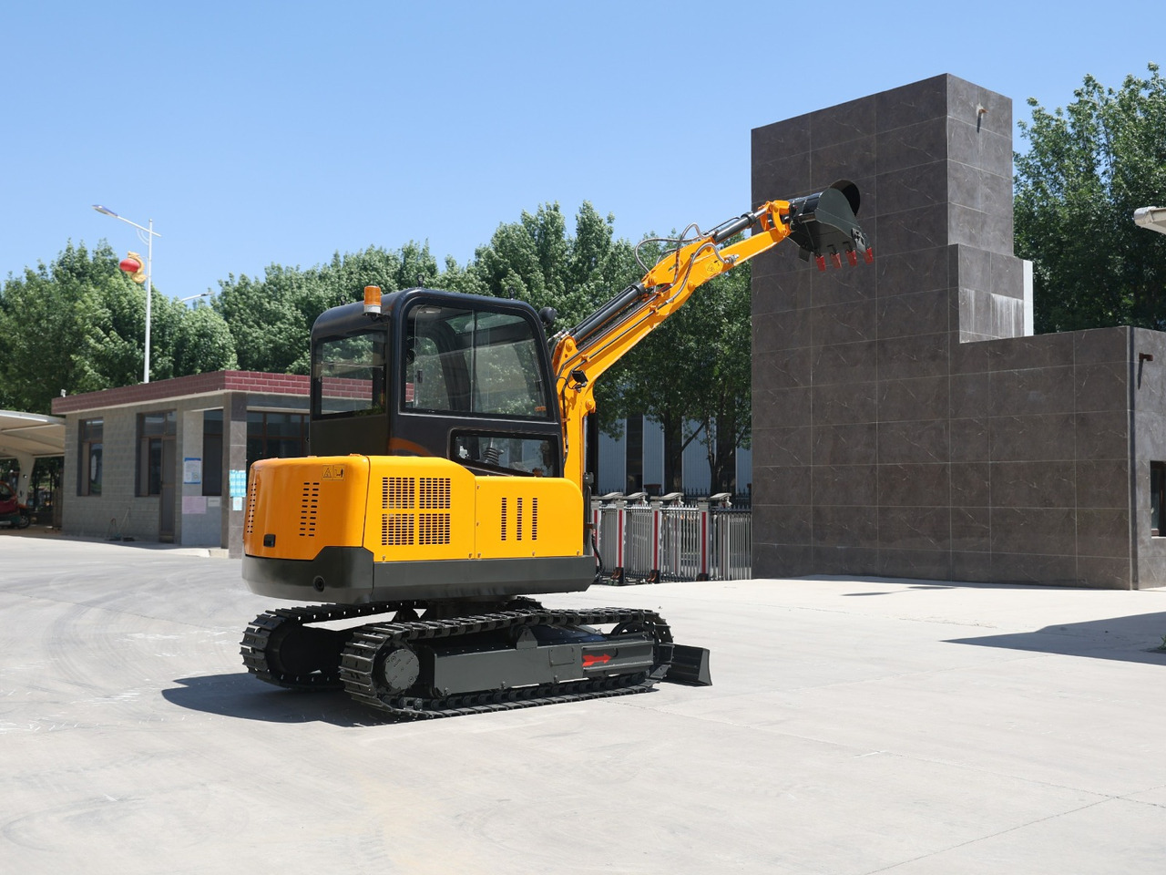 KUBOTA Diesel Mini excavator 4 ton - Müller Machinery MB 40 - KSH - Mini pelle: photos 4 KUBOTA Diesel Mini excavator 4 ton - Müller Machinery MB 40 - KSH - Mini pelle: photos 4