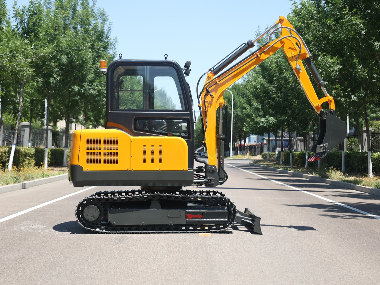 KUBOTA Diesel Mini excavator 4 ton - Müller Machinery MB 40 - VKSH - Mini pelle: photos 2 KUBOTA Diesel Mini excavator 4 ton - Müller Machinery MB 40 - VKSH - Mini pelle: photos 2