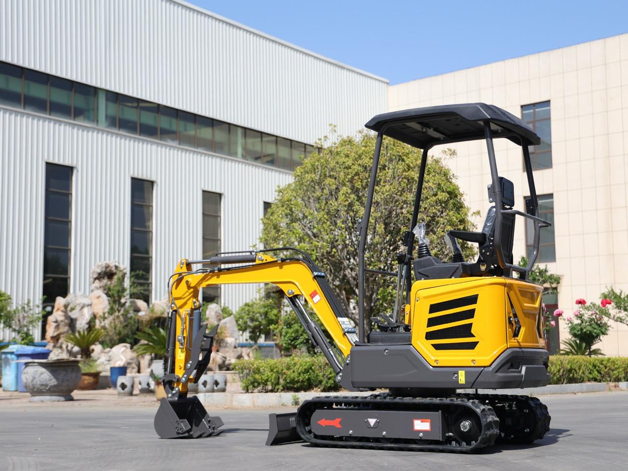 Kubota Diesel Mini excavator 1.8 Ton - Mini excavator MB 18 - SH - Mini pelle: photos 4 Kubota Diesel Mini excavator 1.8 Ton - Mini excavator MB 18 - SH - Mini pelle: photos 4
