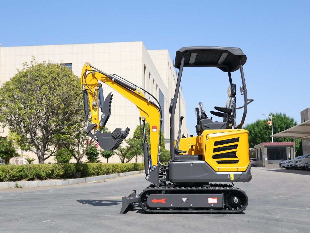 Müller Machinery Diesel Mini excavator 1.8 Ton - Mini excavator MB 18 - SH Laidong KM385B motor - Mini pelle: photos 5 Müller Machinery Diesel Mini excavator 1.8 Ton - Mini excavator MB 18 - SH Laidong KM385B motor - Mini pelle: photos 5
