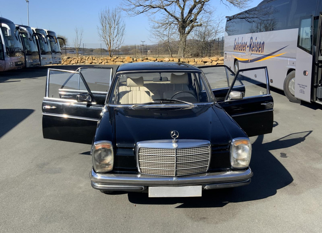 Mercedes-Benz 200 D/8 - Voiture: photos 5 Mercedes-Benz 200 D/8 - Voiture: photos 5