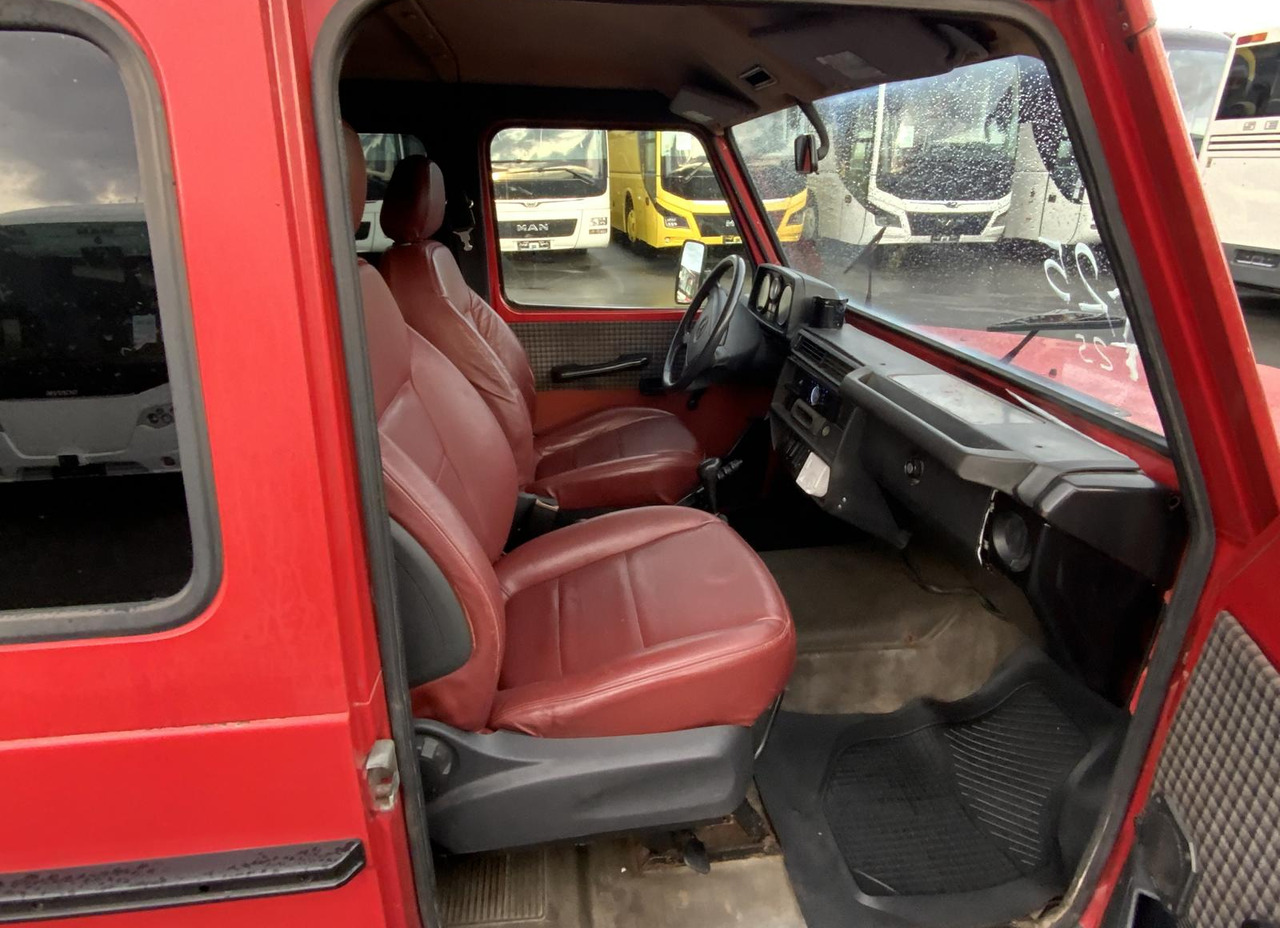 Mercedes-Benz G 300 - Voiture: photos 5 Mercedes-Benz G 300 - Voiture: photos 5