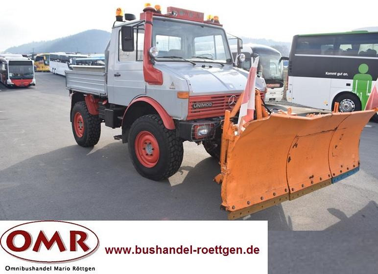 Mercedes-Benz Unimog 424 - Camion benne: photos 1 Mercedes-Benz Unimog 424 - Camion benne: photos 1