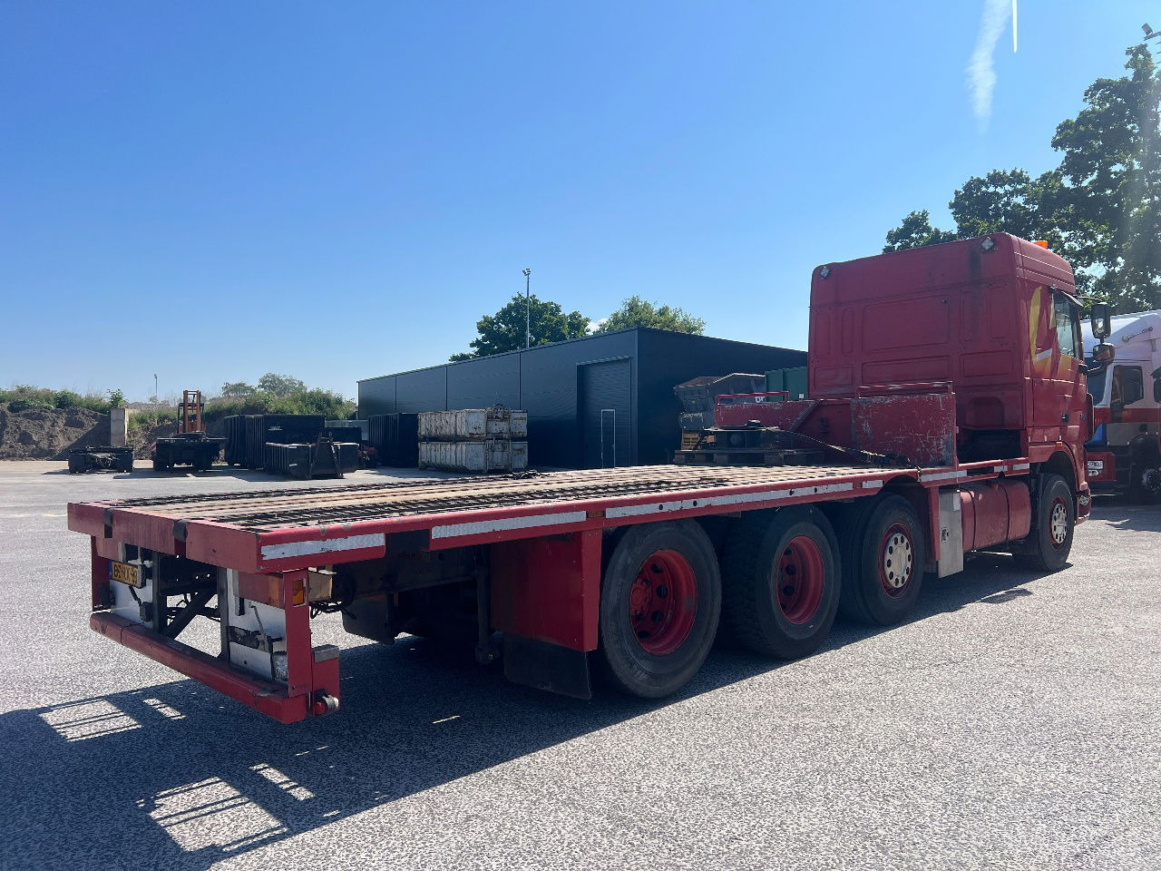 DAF XF 105.510 SC 8x2, Retarder - Camion plateau: photos 3 DAF XF 105.510 SC 8x2, Retarder - Camion plateau: photos 3