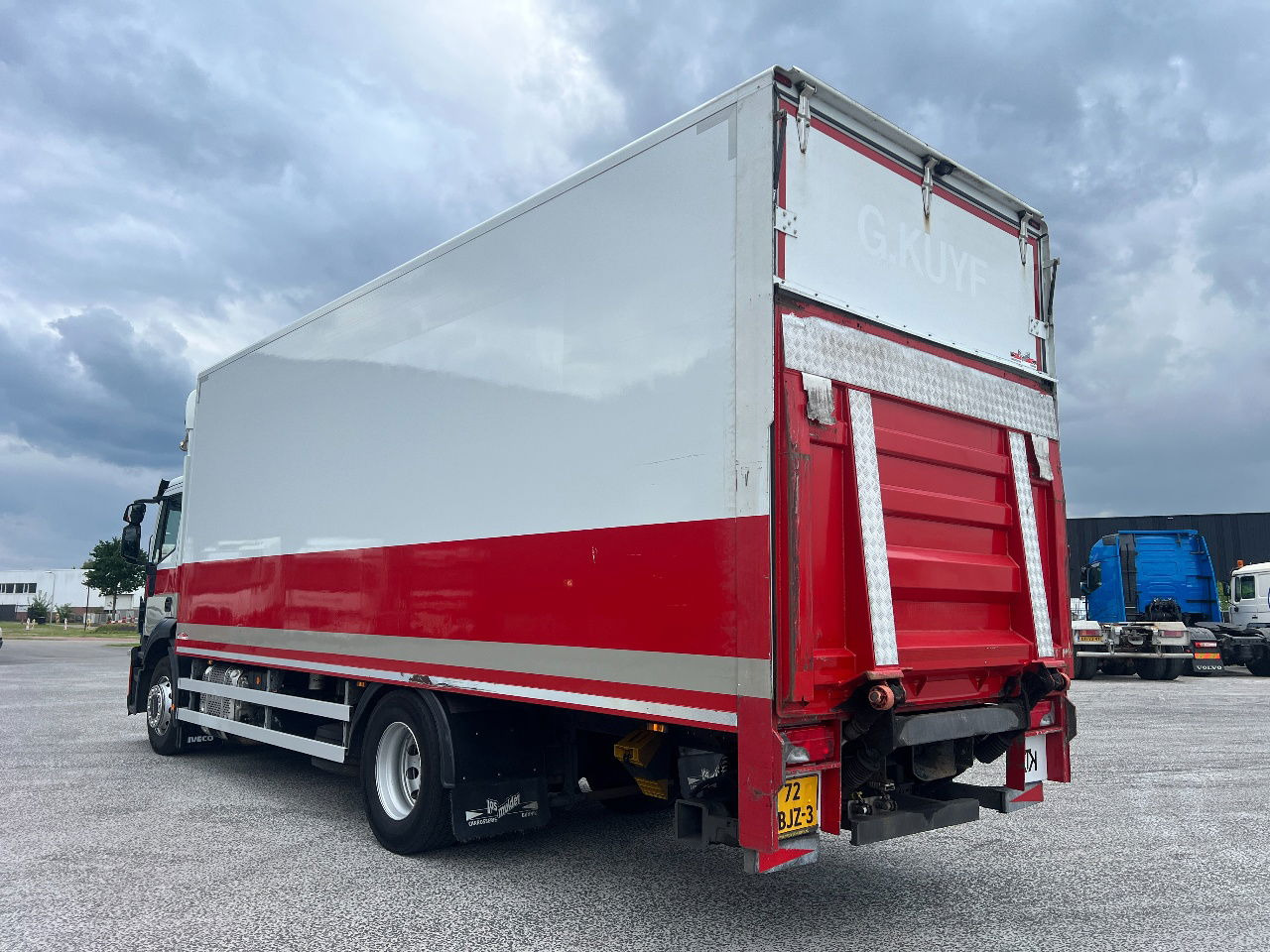 Iveco Stralis 310 AD, 19Ton, Euro 6 - Camion fourgon: photos 4 Iveco Stralis 310 AD, 19Ton, Euro 6 - Camion fourgon: photos 4
