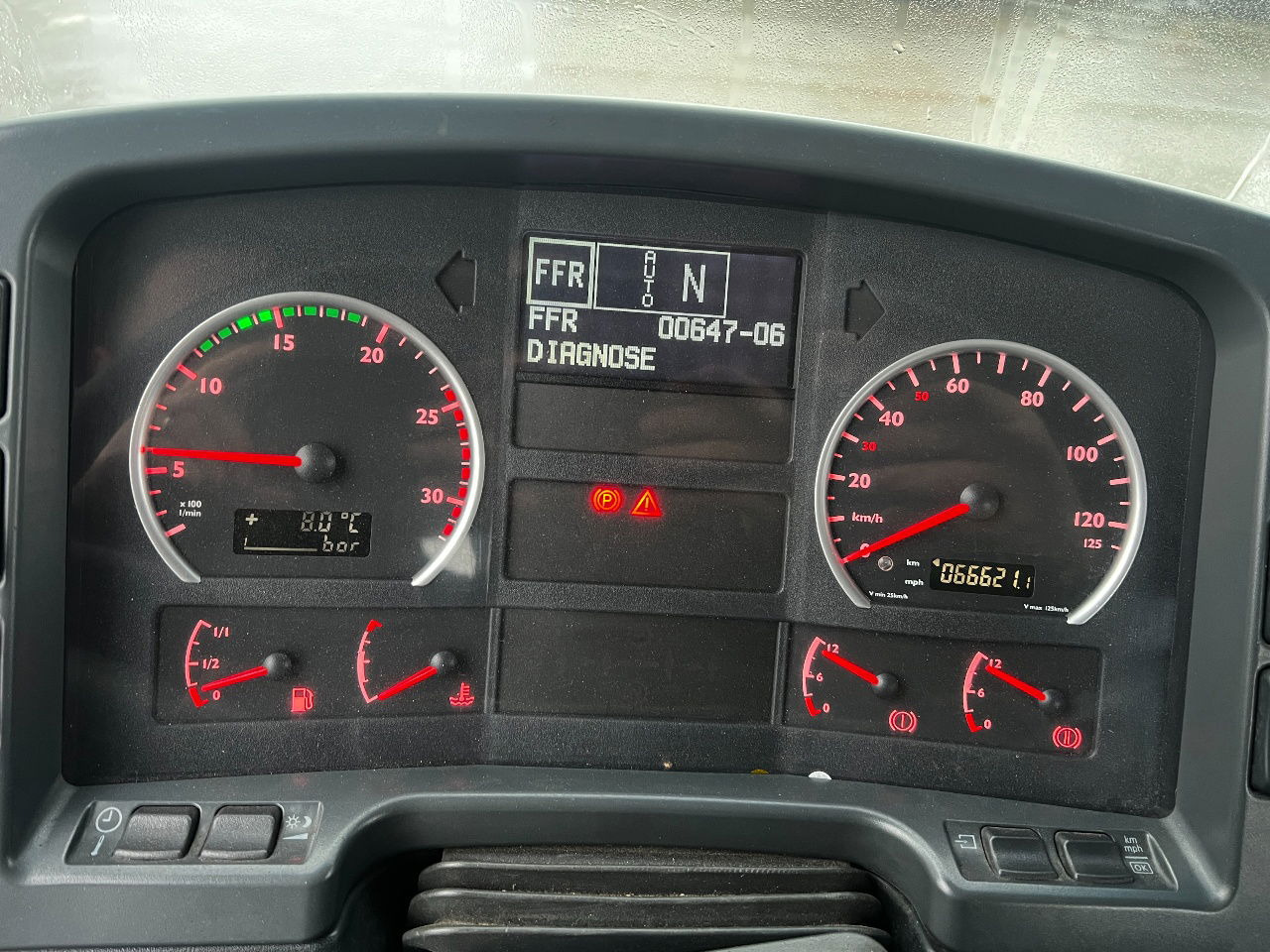 Camion grue MAN TGA 18.310 met Palfinger PK12000 kraan: photos 16 Camion grue MAN TGA 18.310 met Palfinger PK12000 kraan: photos 16