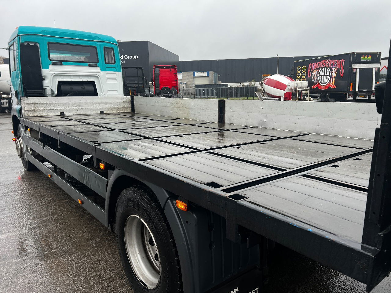 Camion grue MAN TGA 18.310 met Palfinger PK12000 kraan: photos 9 Camion grue MAN TGA 18.310 met Palfinger PK12000 kraan: photos 9