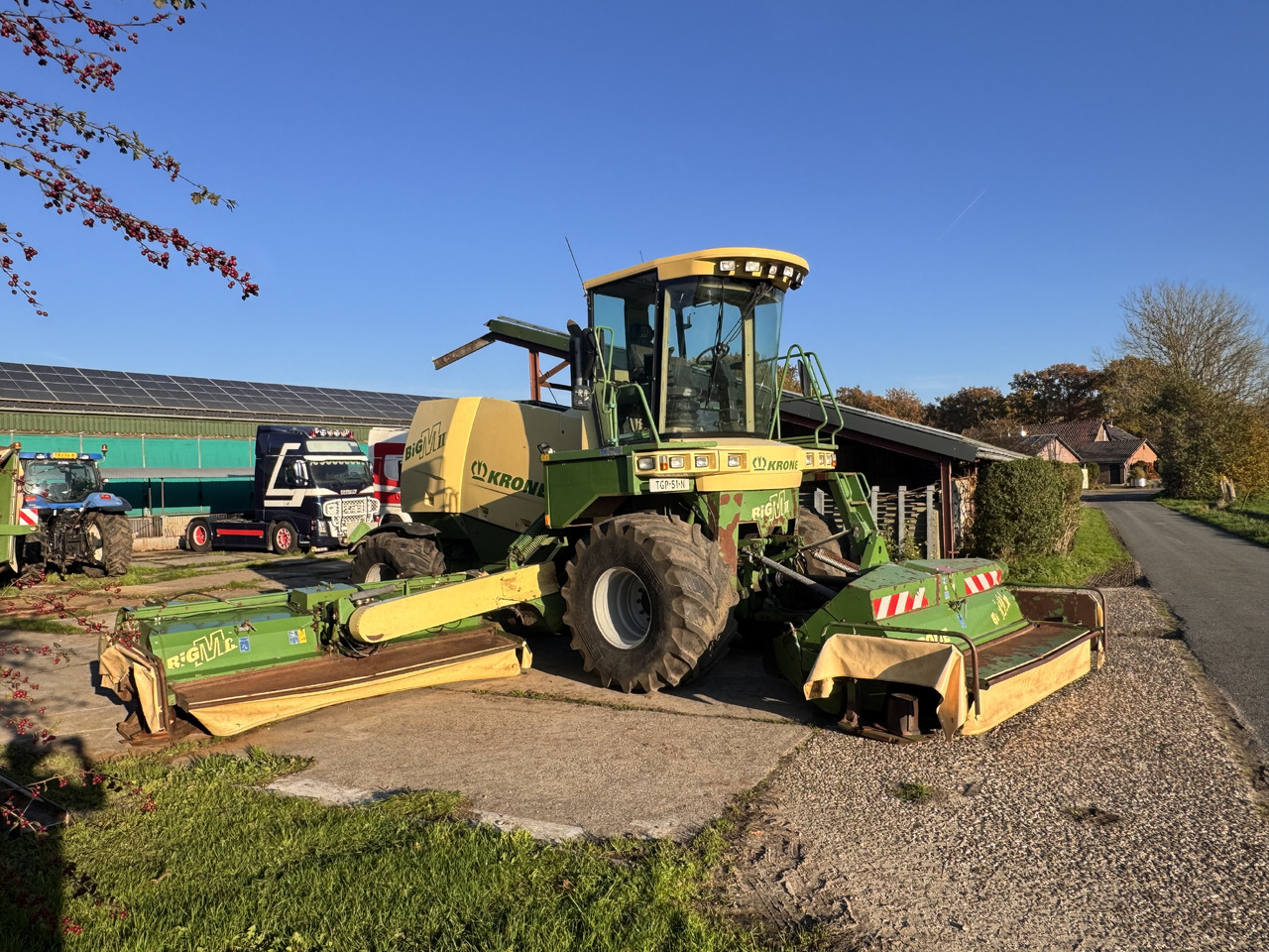 KRONE Big M II CV - Faucheuse: photos 1 KRONE Big M II CV - Faucheuse: photos 1