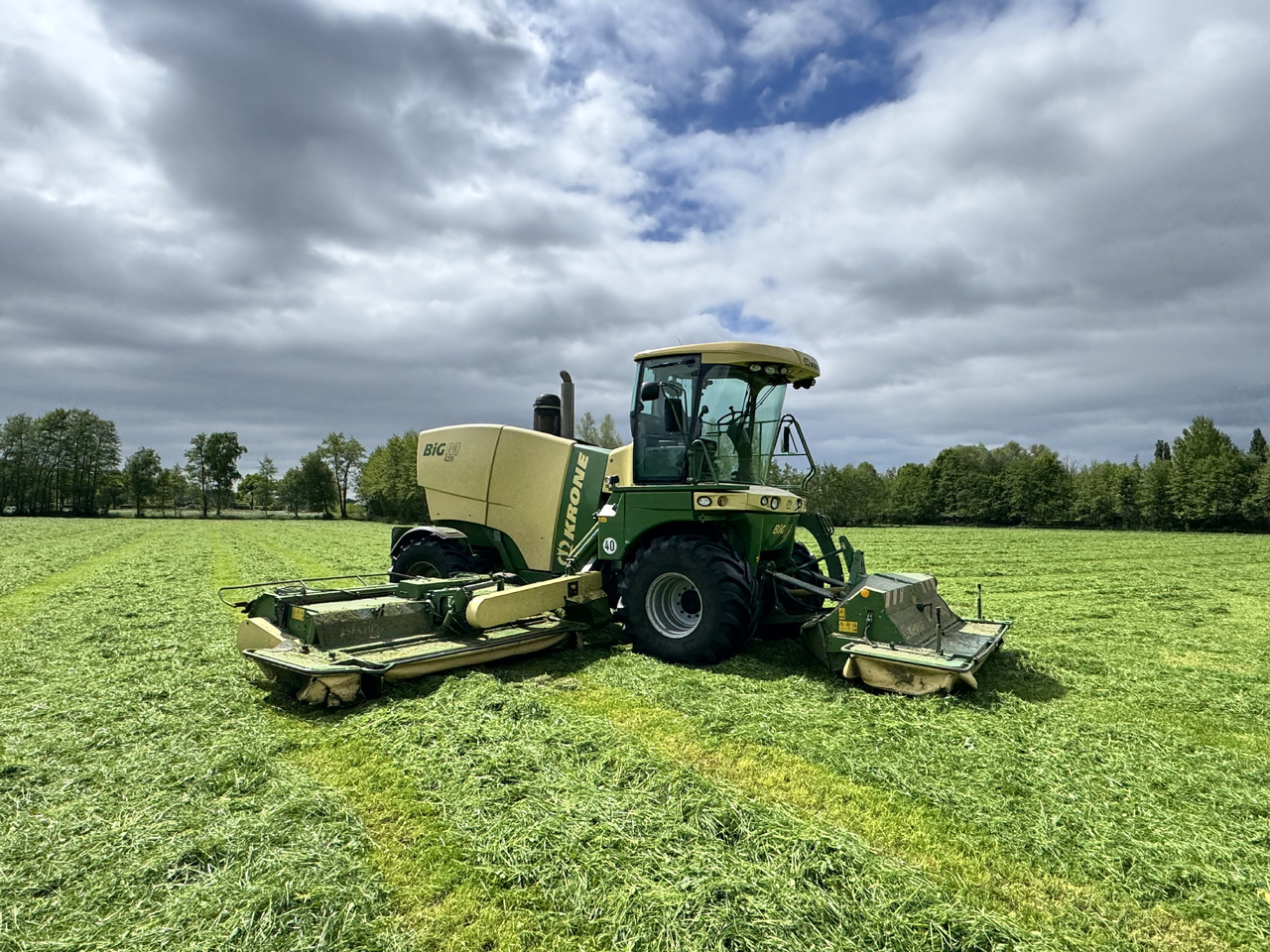 Krone Big M 420 CV - Faucheuse: photos 4 Krone Big M 420 CV - Faucheuse: photos 4