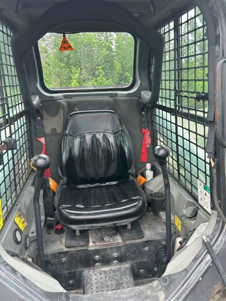 Bobcat S 450 - Mini chargeuse: photos 4 Bobcat S 450 - Mini chargeuse: photos 4