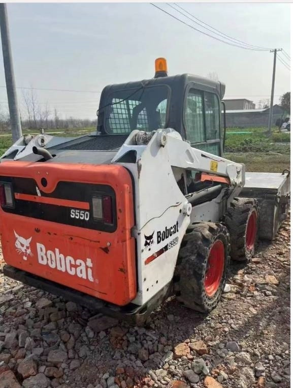 Bobcat S550 - Mini chargeuse: photos 2 Bobcat S550 - Mini chargeuse: photos 2