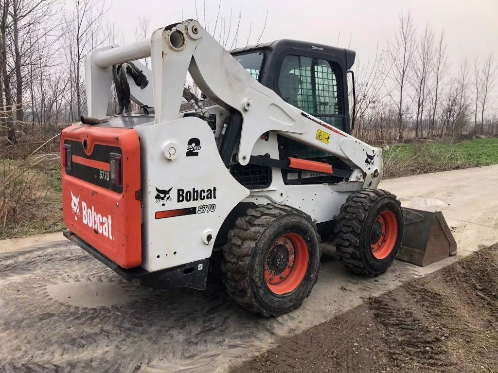 Bobcat T 770 - Mini chargeuse: photos 2 Bobcat T 770 - Mini chargeuse: photos 2