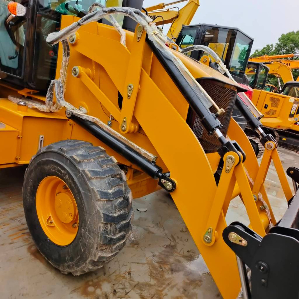 CAT 100% new caterpillar 420 F - Tractopelle: photos 4 CAT 100% new caterpillar 420 F - Tractopelle: photos 4