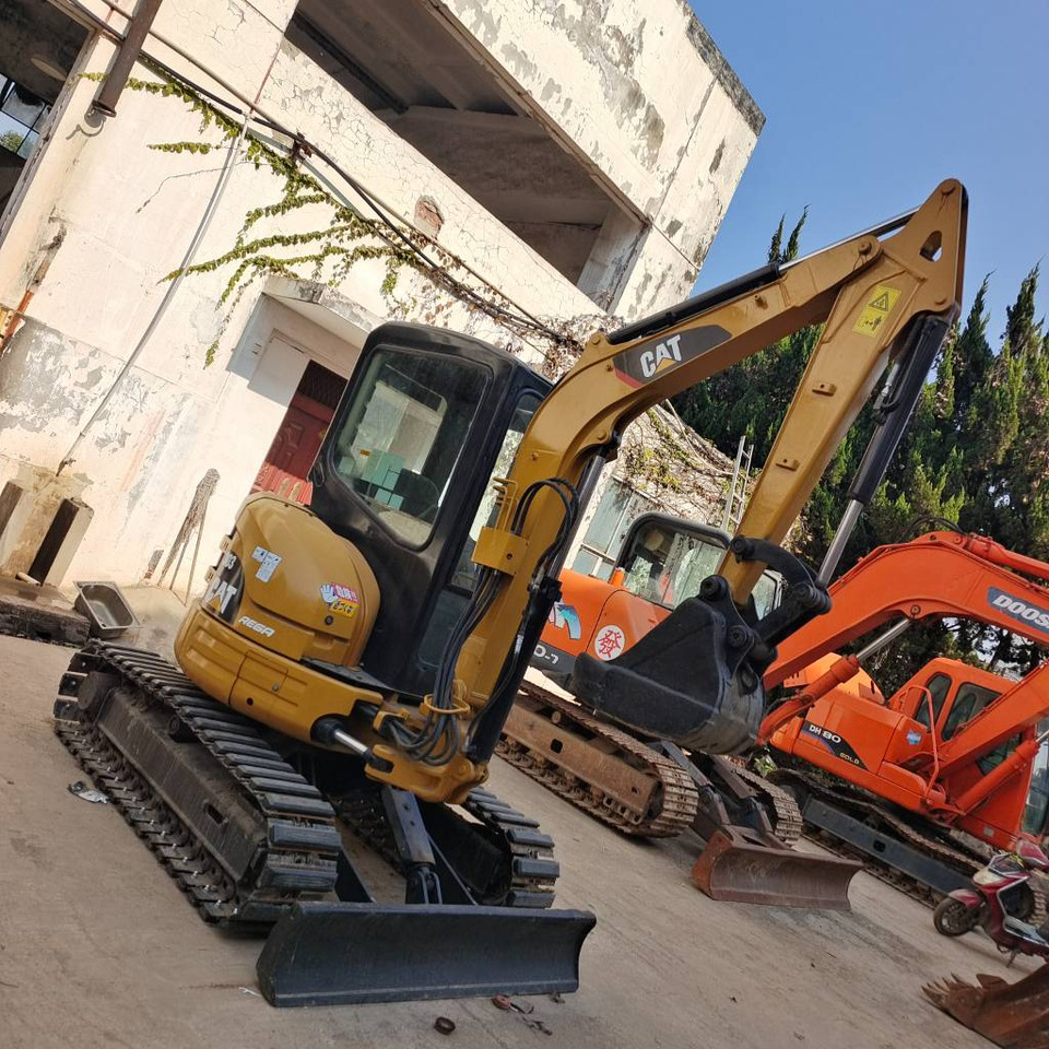 CAT 303 CR - Mini pelle: photos 5 CAT 303 CR - Mini pelle: photos 5