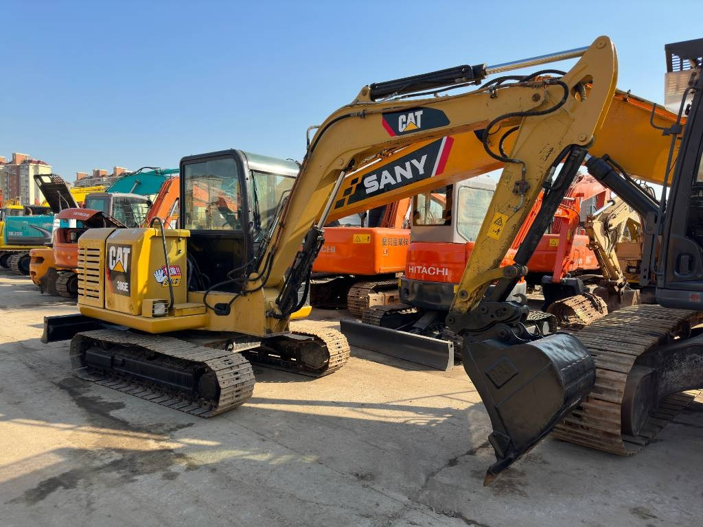 CAT 306 E - Pelle sur chenille: photos 1 CAT 306 E - Pelle sur chenille: photos 1
