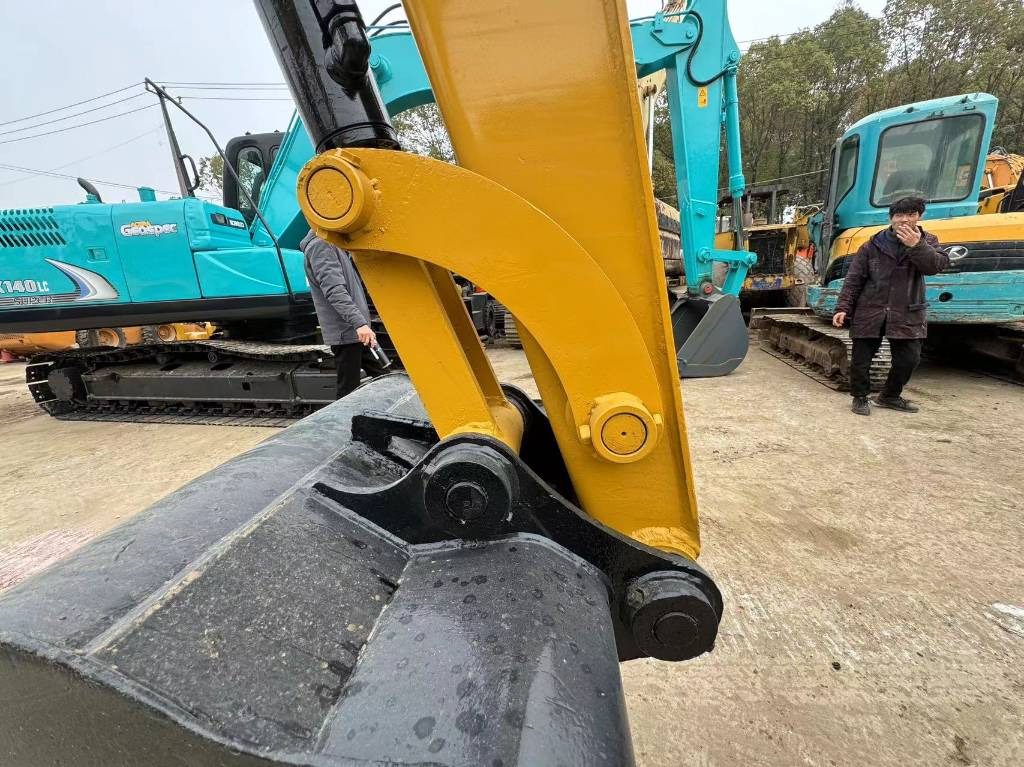 CAT 306E - Mini pelle: photos 3 CAT 306E - Mini pelle: photos 3