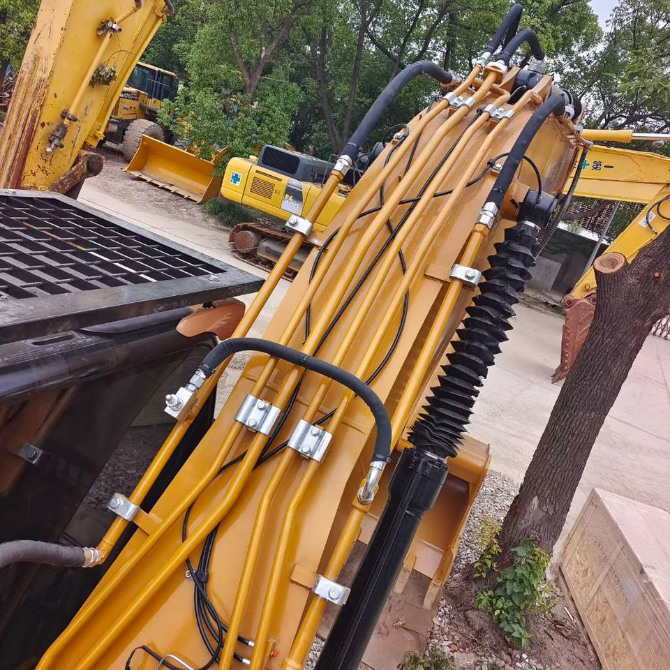 CAT 320D - Pelle sur chenille: photos 5 CAT 320D - Pelle sur chenille: photos 5