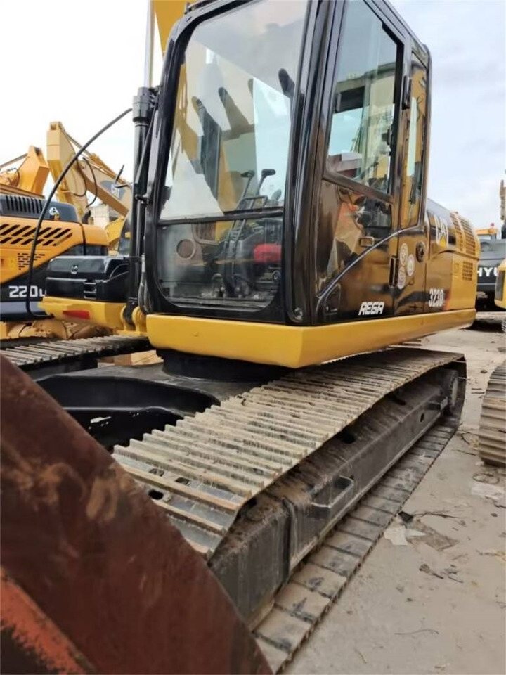 CAT 323 D - Pelle sur chenille: photos 5 CAT 323 D - Pelle sur chenille: photos 5