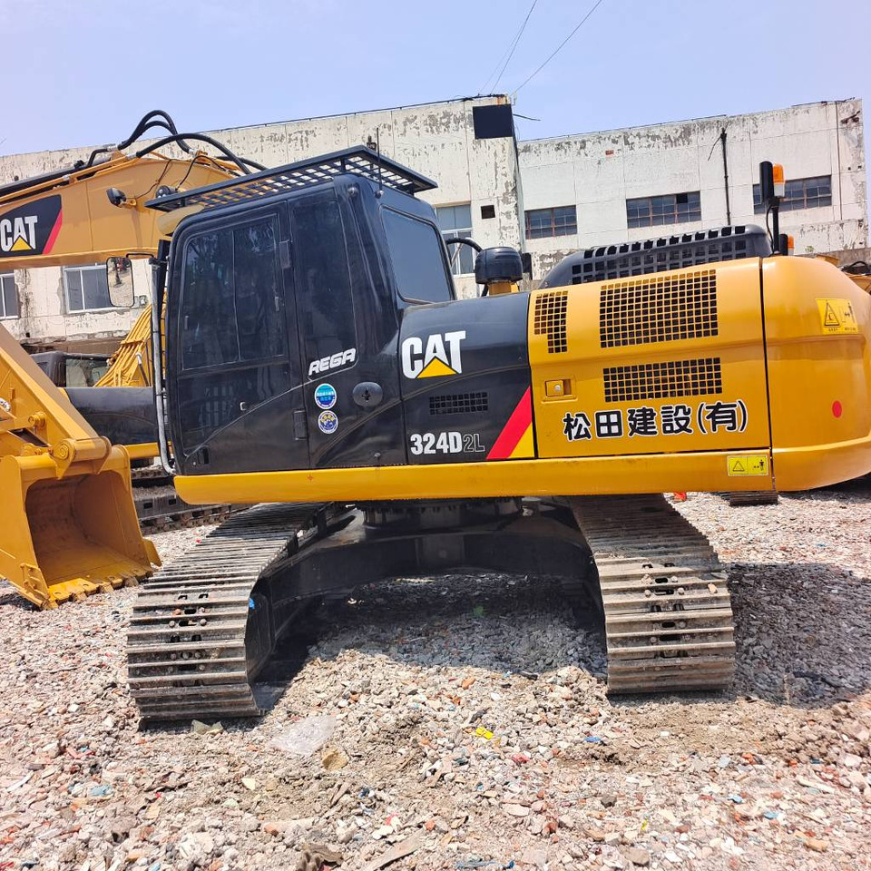 CAT 324 D - Pelle sur chenille: photos 1 CAT 324 D - Pelle sur chenille: photos 1