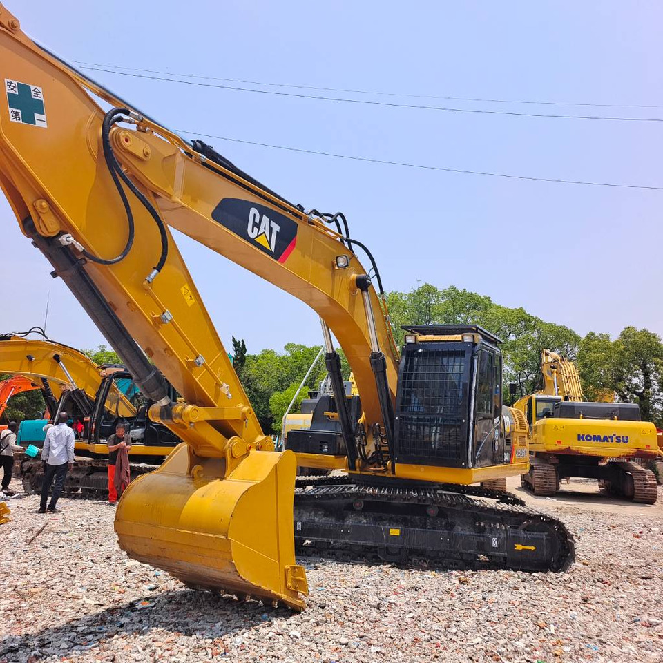 CAT 324 D - Pelle sur chenille: photos 2 CAT 324 D - Pelle sur chenille: photos 2
