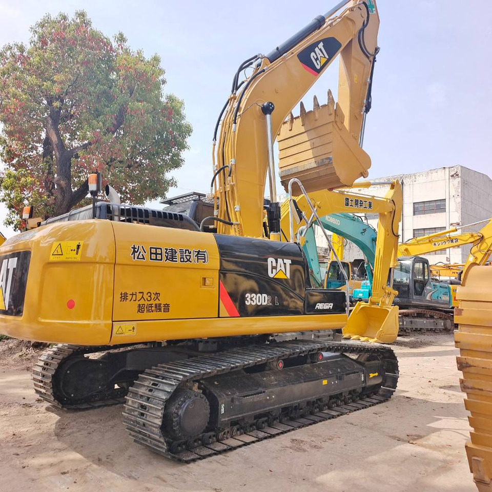 CAT 324 D L - Pelle sur chenille: photos 2 CAT 324 D L - Pelle sur chenille: photos 2