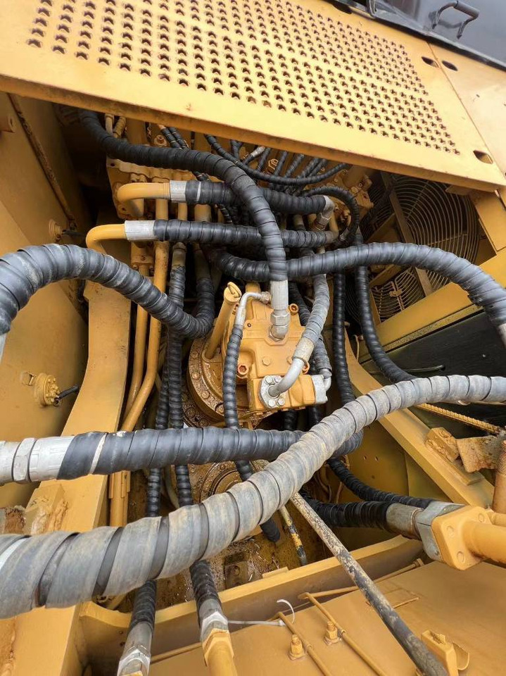 CAT 325 C - Pelle sur chenille: photos 5 CAT 325 C - Pelle sur chenille: photos 5
